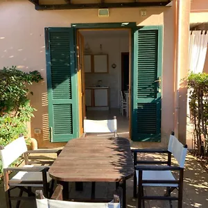 Appartamento Marta's Holidays, Nisporto