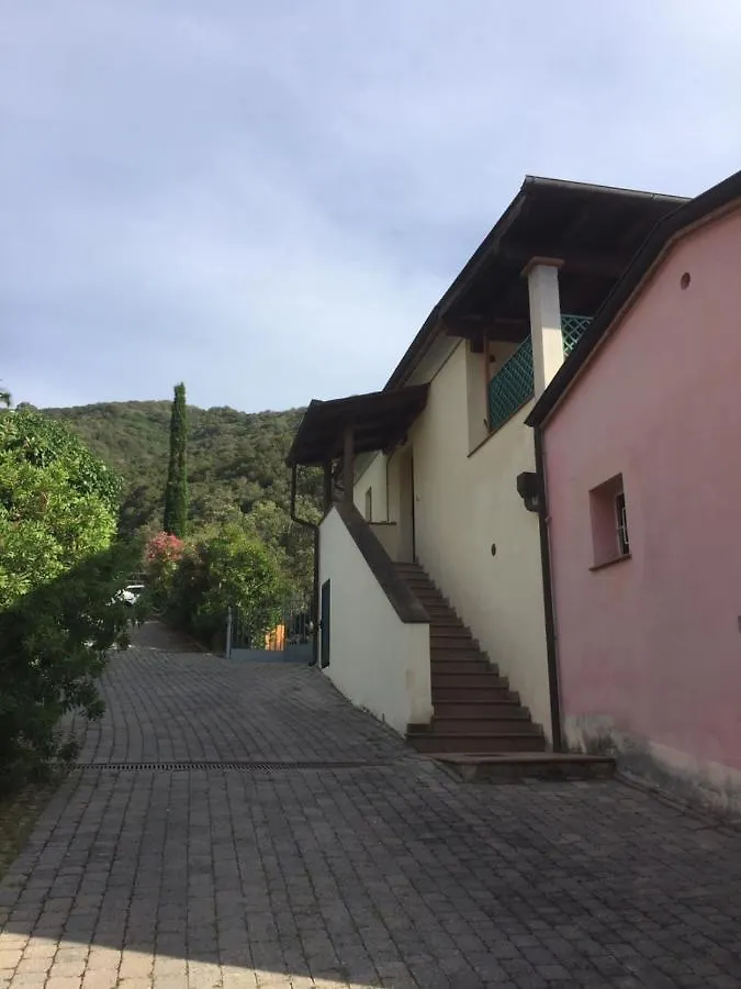 Silvana Nisporto Apartment
